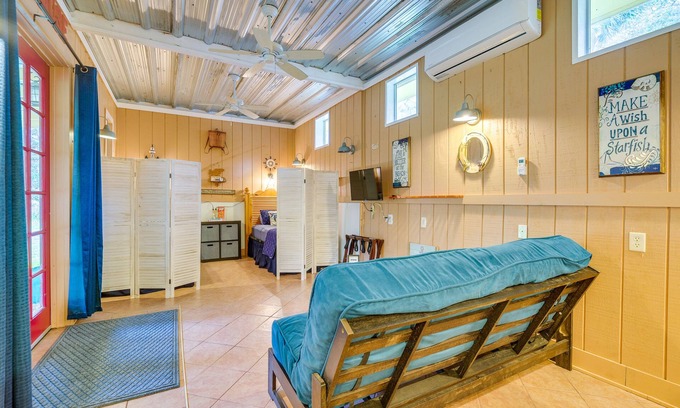 Inglis Apartment | Inglis Studio Home w/Covered Patio & Grill!