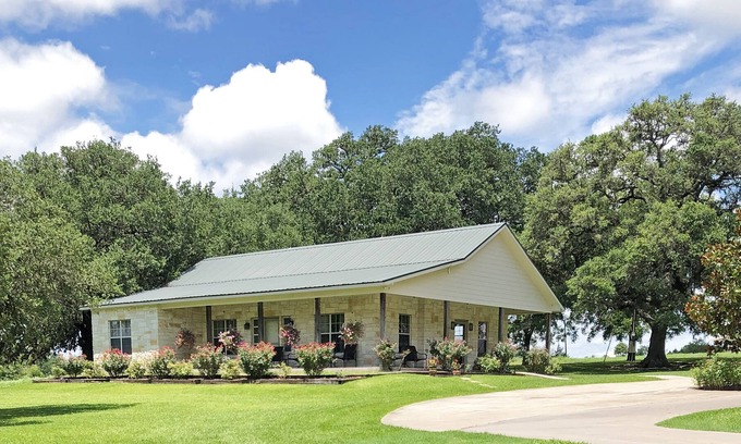 Burton Cottage | Inn at Indian Creek