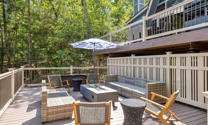 Innsbrook Ski Chalet | Innsbrook Lakeside Chalet with Private Dock