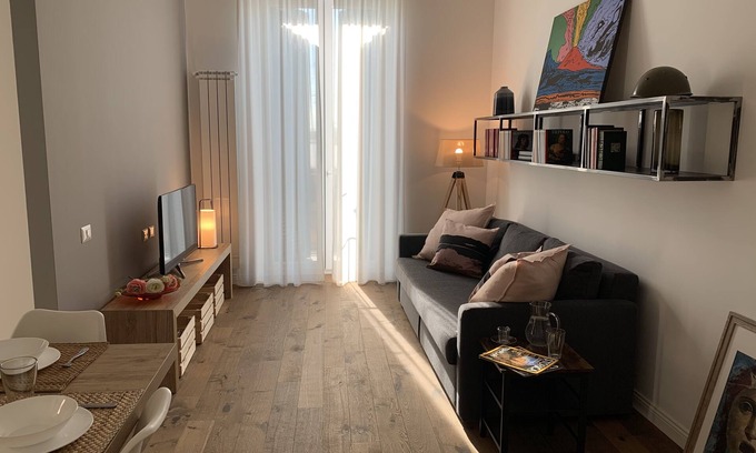 Vasto Apartment | Inspiring New Apartment in Central Naples