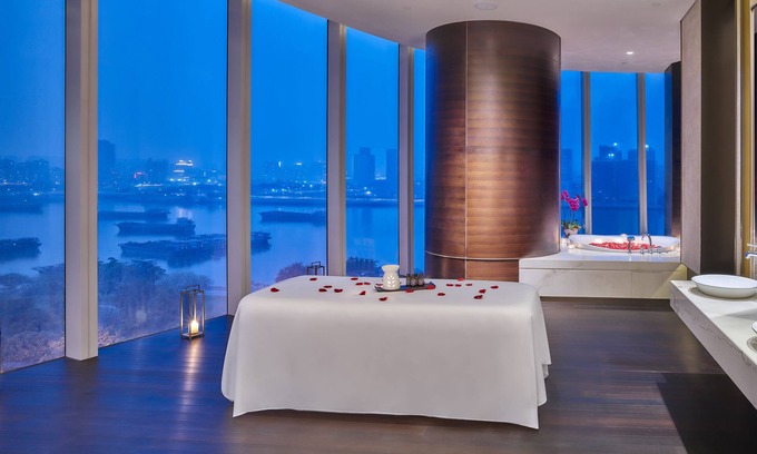 Pazhou Residential District Hotel | InterContinental Guangzhou Exhibition Center by IHG