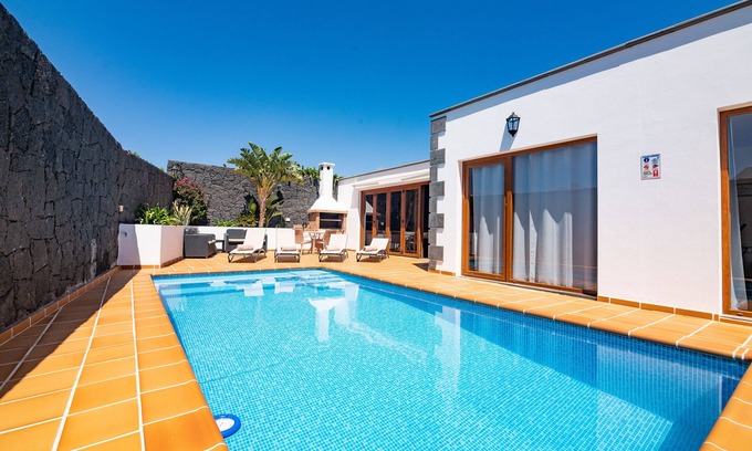 Tias Villa | Intimate, spacious and comfortable villa, ideal for families and groups of adults
