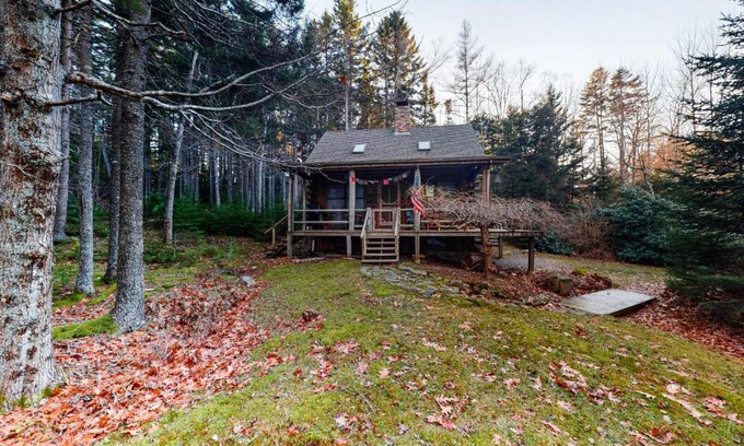Tenants Harbor House | Into the Mystic