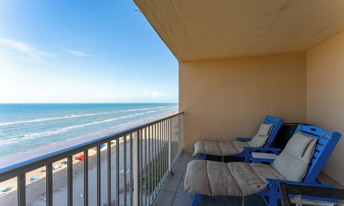 South Padre Island Condo | Inverness 1103 - Spacious penthouse;Unbeatable views;3rd-floor pool