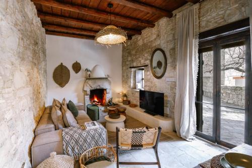 Panagia House | Ioulia's Cottage by Nomads