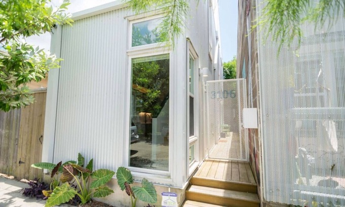 Irish Channel House | Irish Channel Home - AIA Award-Winning Modern Home