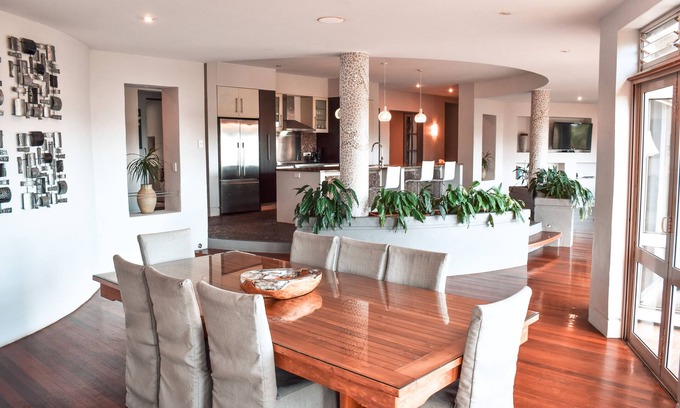 Arorangi House | IRO LUXURY RETREAT - Panoramic views with absolute privacy