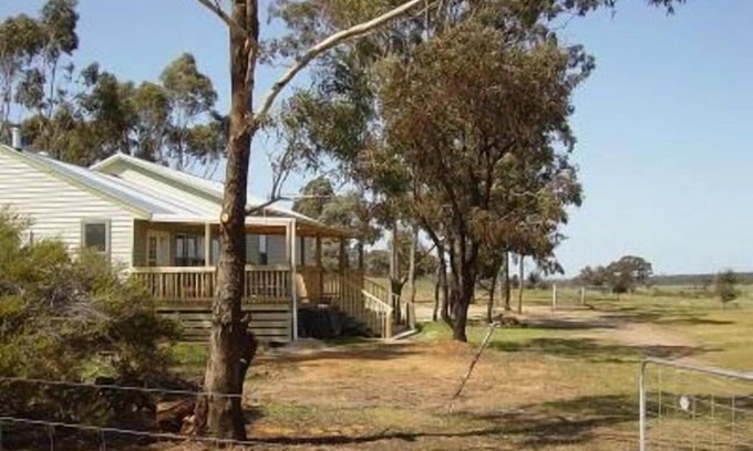Dunolly Other | Ironbarks - Self Catered Farmstay