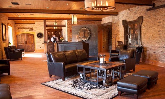 Beloit Hotel | Ironworks Hotel