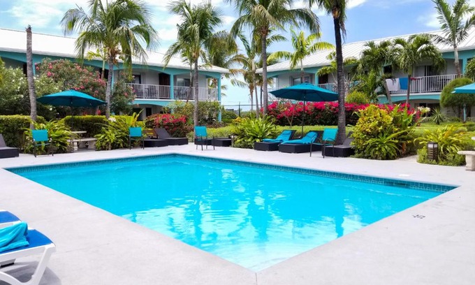 Grace Bay Apartment | Island Club Turks & Grace Bay Place