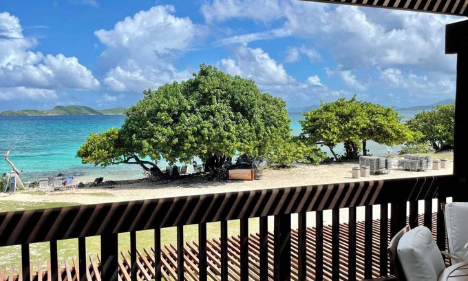 Red Hook House | Island Escape @Sapphire Beach
