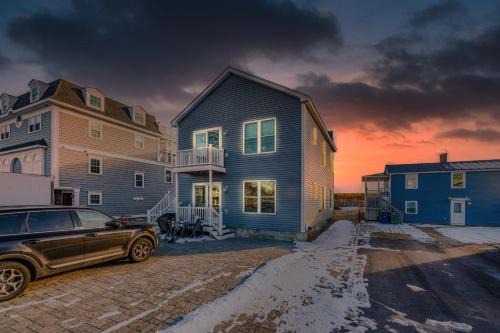 Hampton House | Island Escape Steps to Beach AC Updated