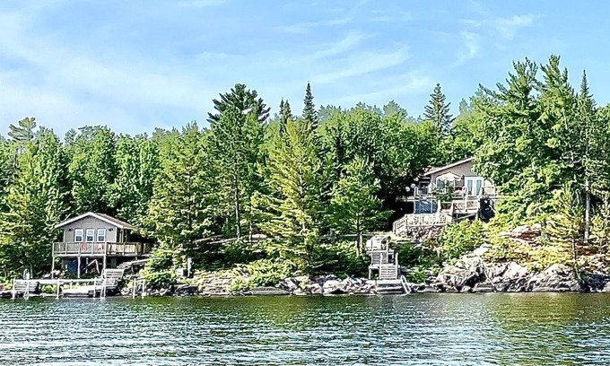 International Falls House | Island Home on Rainy Lake outside Int’l Falls near Voyageurs Nat'l Park