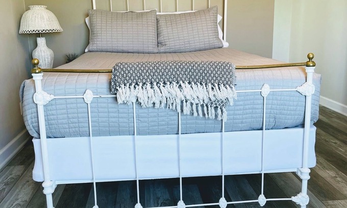 Washington Island Resort | Island Motel Room w/Queen Bed