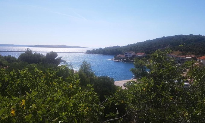 Zaglav Apartment | ISLAND OASIS - apartment with large bedroom & terrace with amazing sea view