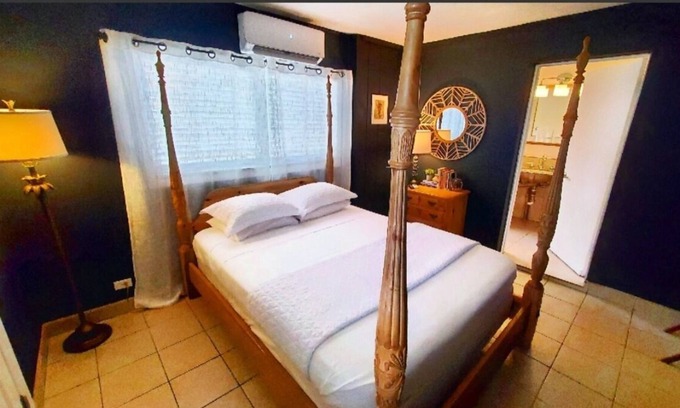 Estate Contant House | Island View Guest House # 4
