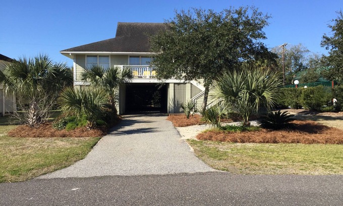 Isle of Palms House | Isle of Palms beach house next to pool/tennis court with Ocean view