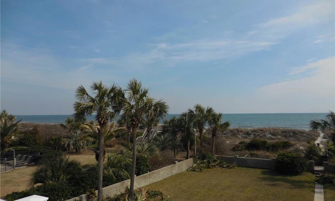 Golden Mile House | Isle of the Palms House