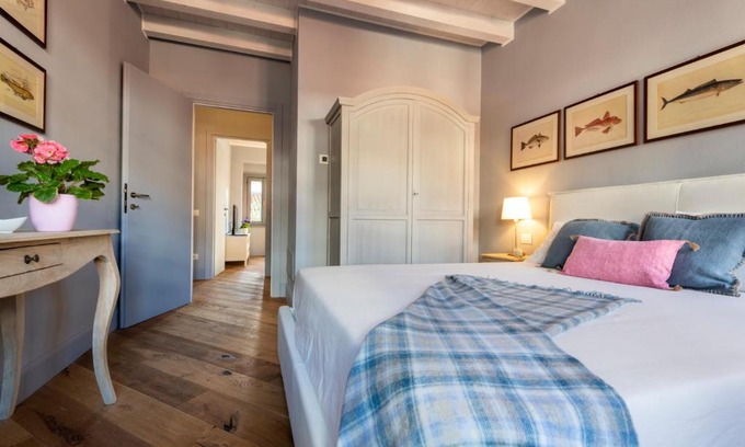 Carciano Apartment | Isola Bella Apartments, Suite