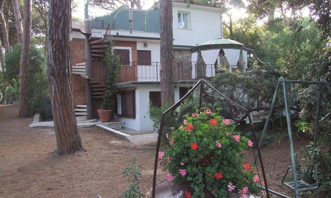 Marina di Castagneto Carducci Apartment | Cosy apartment for 3 guests with WIFI and TV