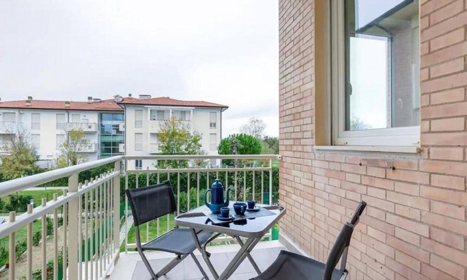 Calambrone Apartment | "Orchidea" Holiday Home with Beach and Pool in Pisa