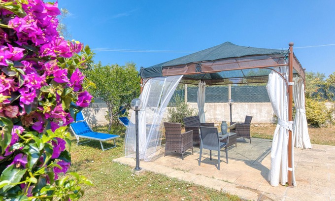Torre San Giovanni Villa | Villa 'Rudy' with Private Terrace, Wi-Fi and Air Conditioning