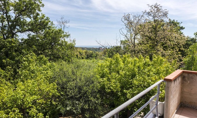 Sirolo Apartment | S297 - Sirolo, five-room villa with garden