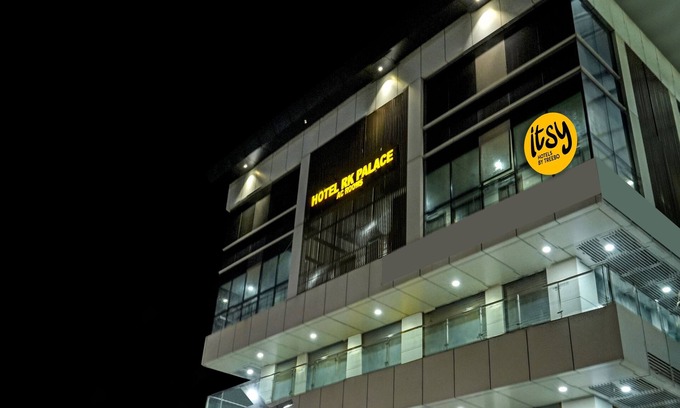 Vadodara Hotel | Itsy Hotels Rk Palace