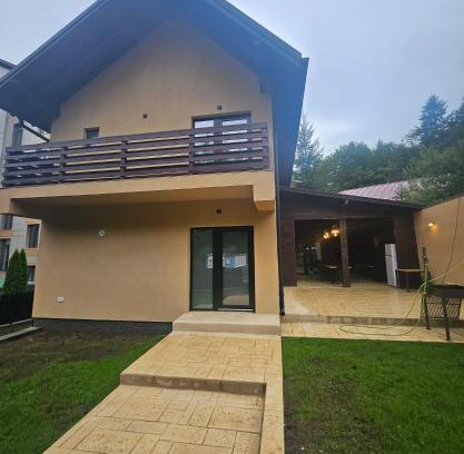 Azuga House | IUNIk