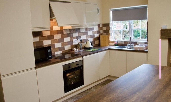 Burgh le Marsh Cottage | Ivy Cottage - The Chestnuts Holiday Cottages