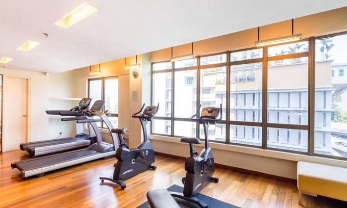 Mont Kiara Apartment | Izen Kiara 2,1Mont Kiara 1BR free wifi & tv box