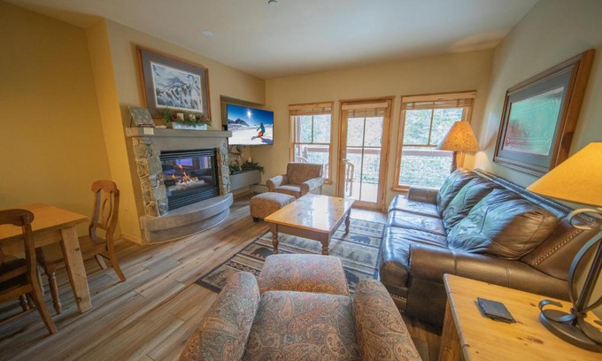 River Run Apartment | Jack Pine 8006 by SummitCove Lodging