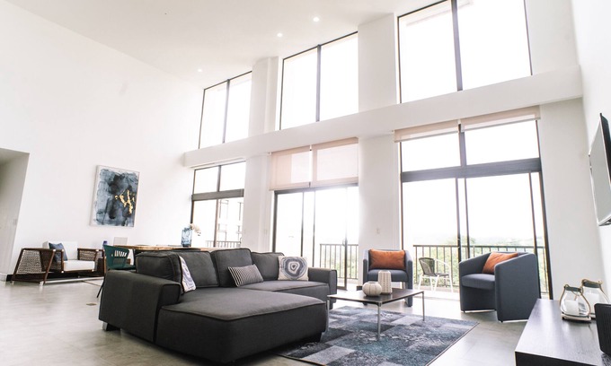 Barrio Santa Lucia Apartment | Jaco Bay Luxury Penthouse mountain, pool and ocean view