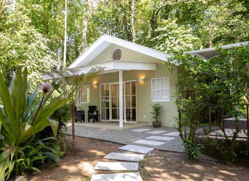Cocles Hotel | Jaguar Inn Bungalows