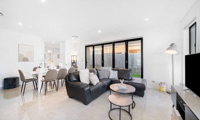 West Ryde House | Jam Home | Modern Living Heart of West Ryde