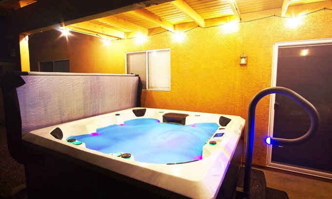 Tucson House | 🐗Javelina Haven🏡 w/Garage near I-10 and Downtown