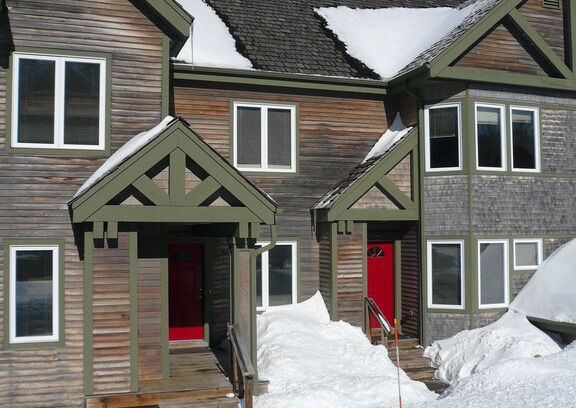 North Troy Apartment | Jay Peak Village 2 bedroom ski-in, ski-out condominium
