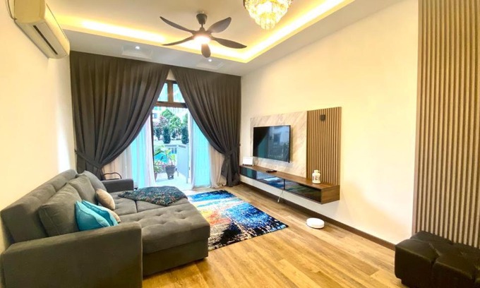 Kempas Apartment | JB D’Summit Residence by The Pool