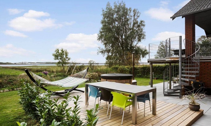 Logstor House | JB244 Løgstør - Aggersborgvej 51