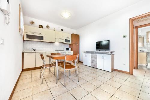 Faro Apartment | Jesolo Flowers Beach House - Host Solution