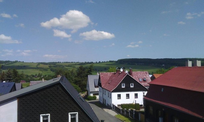 Jiretin pod Jedlovou Apartment | Jiřetínská chaloupka - Apartment with Hill View