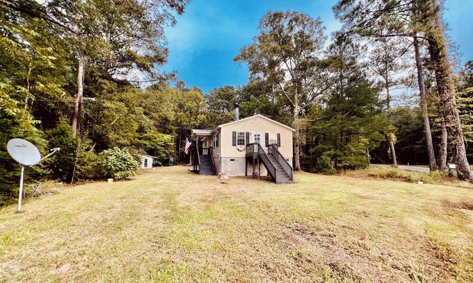 Hobucken House | JJ's Lodge: Fisherman’s & Hunters Getaway