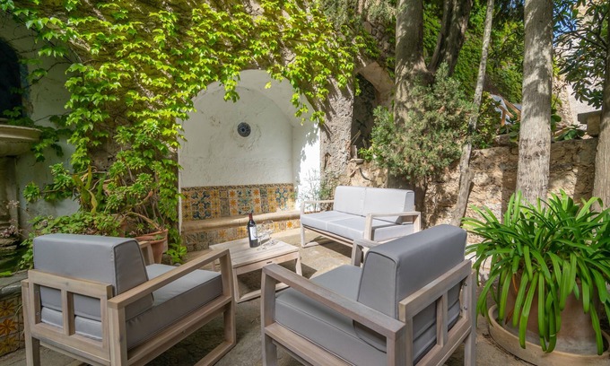 Arta House | JOSEP SANXO DE LA JORDANA 12 - Spectacular town house with fabulous patio in the centre of