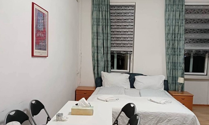 Brigittenau Apartment | Joyful 2BR Apt. @ Millenium Tower and The Danube