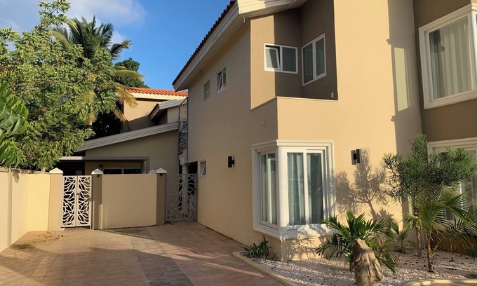 Turibana Apartment | Jucasa Villas - Studio C