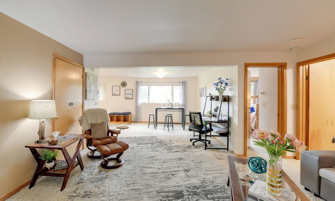 Juneau Apartment | Juneau Apartment - Walk to Hiking & Breweries