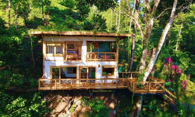Cahuita Cabin | Jungle Spirit Treehouse