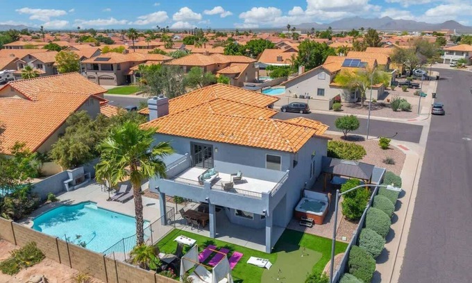 Homestead I HOA House | Jungle Themed Retreat w/Pool | Jacuzzi |Game Room