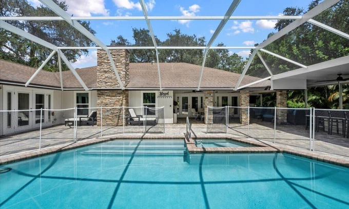 Jupiter Farms House | Jupiter Gem- Pool, Grill and Bar