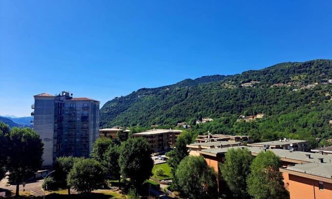 Lipomo Apartment | Just a few minutes from the city (Beyond Como)